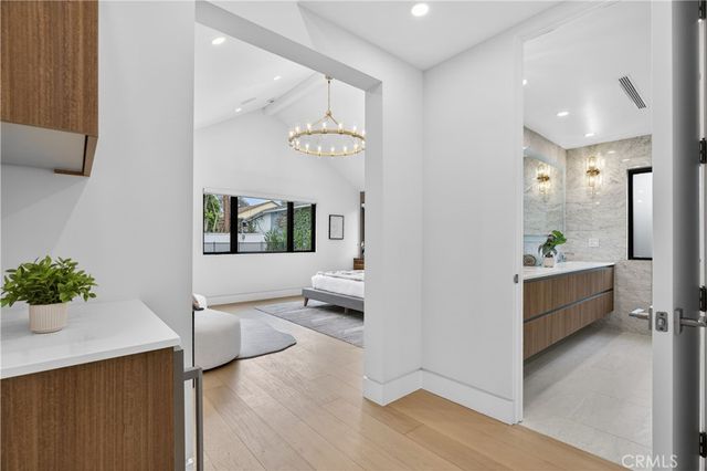 4844 Biloxi Avenue, Toluca Lake, CA 91601