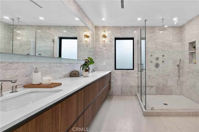 4844 Biloxi Avenue, Toluca Lake, CA 91601