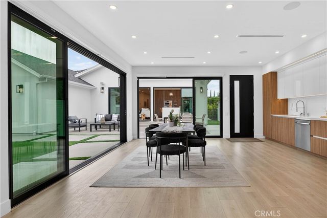 4844 Biloxi Avenue, Toluca Lake, CA 91601