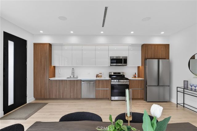 4844 Biloxi Avenue, Toluca Lake, CA 91601