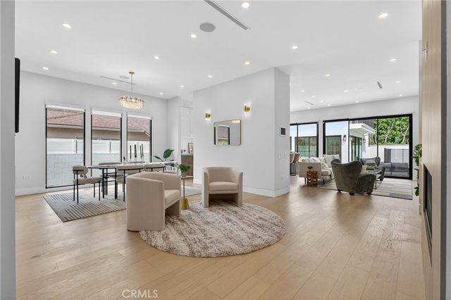 4844 Biloxi Avenue, Toluca Lake, CA 91601