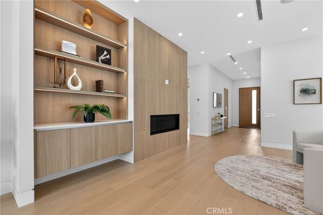 4844 Biloxi Avenue, Toluca Lake, CA 91601