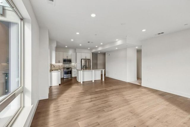 1058 Foster Square Lane 204, Foster City, CA 94404