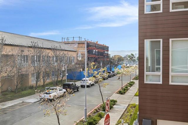 1058 Foster Square Lane 204, Foster City, CA 94404