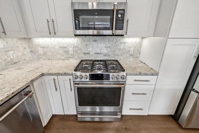 1058 Foster Square Lane 204, Foster City, CA 94404