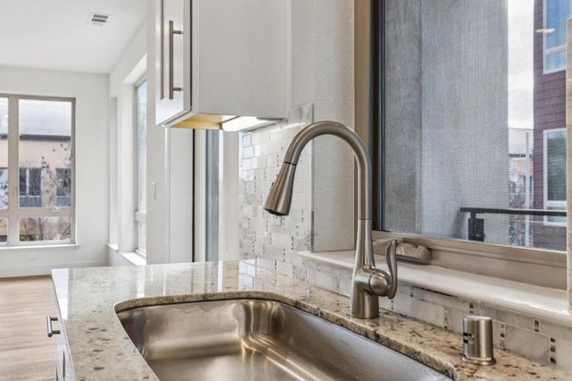 1058 Foster Square Lane 204, Foster City, CA 94404