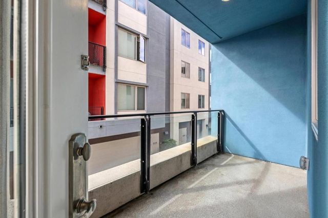 1058 Foster Square Lane 204, Foster City, CA 94404