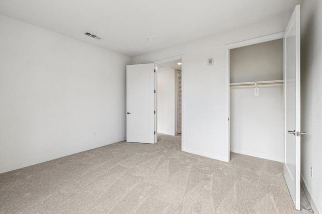 1058 Foster Square Lane 204, Foster City, CA 94404