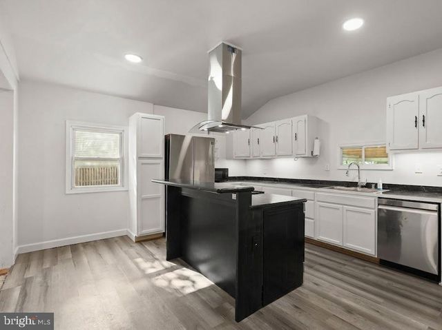 1434 WASHINGTON AVE, Severn, MD 21144