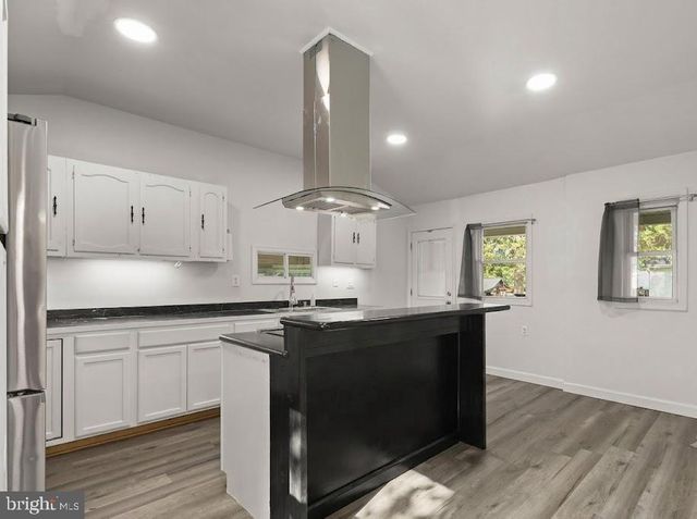 1434 WASHINGTON AVE, Severn, MD 21144
