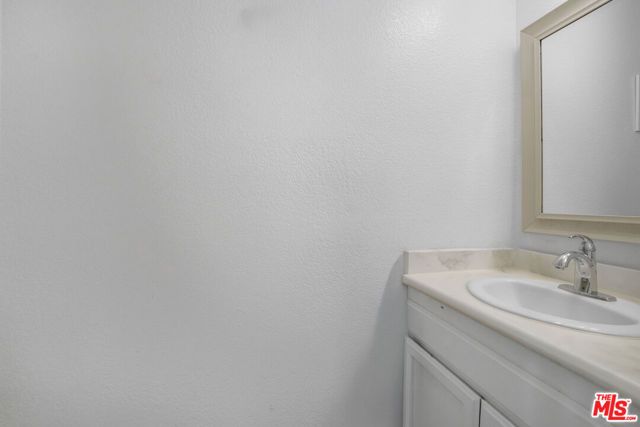 18324 Kingsdale Avenue, Redondo Beach, CA 90278