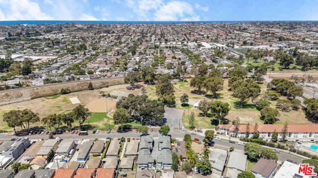 18324 Kingsdale Avenue, Redondo Beach, CA 90278