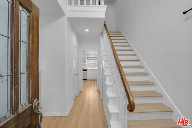 18324 Kingsdale Avenue, Redondo Beach, CA 90278