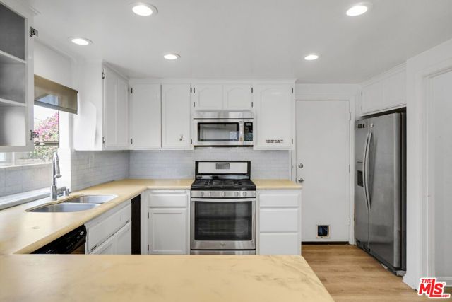 18324 Kingsdale Avenue, Redondo Beach, CA 90278