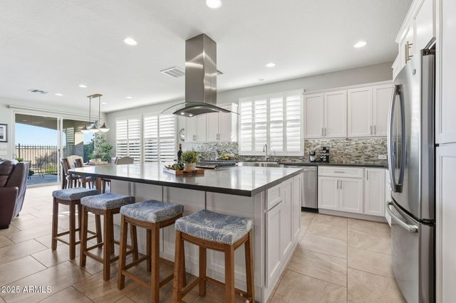 35589 N GRANADA Lane, Queen Creek, AZ 85140