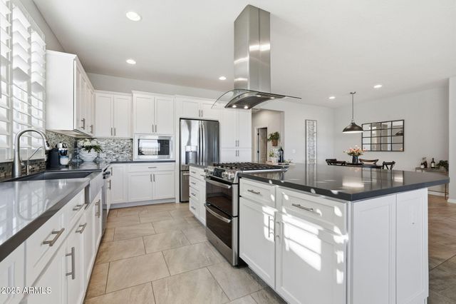 35589 N GRANADA Lane, Queen Creek, AZ 85140