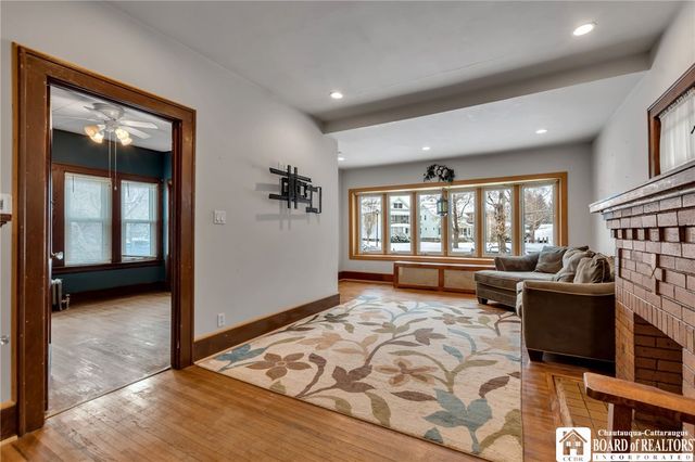 836 Mckinley Parkway, Buffalo, NY 14220