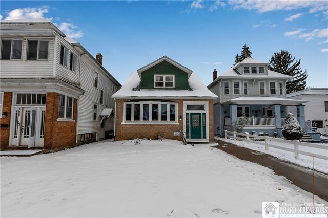 836 Mckinley Parkway, Buffalo, NY 14220