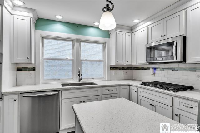 836 Mckinley Parkway, Buffalo, NY 14220