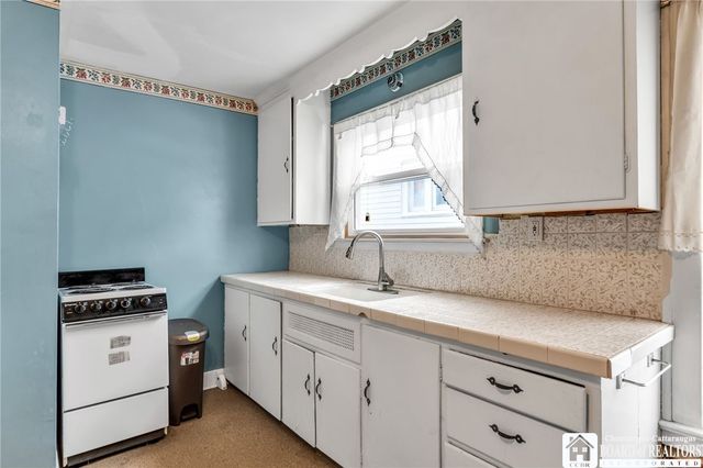 836 Mckinley Parkway, Buffalo, NY 14220