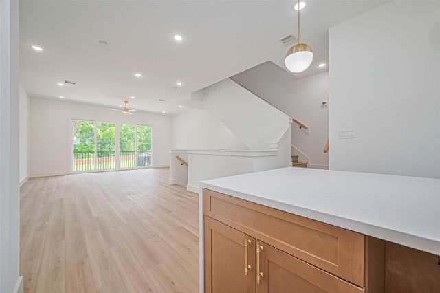 6023 Maybell Street, Houston, TX 77091