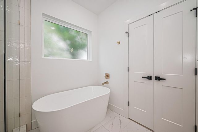 6023 Maybell Street, Houston, TX 77091