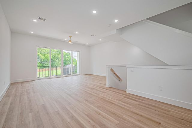 6023 Maybell Street, Houston, TX 77091