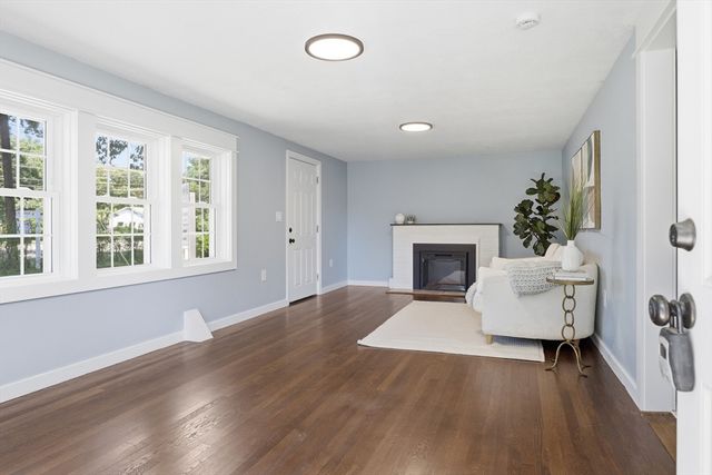 217 West Main St, Northborough, MA 01532
