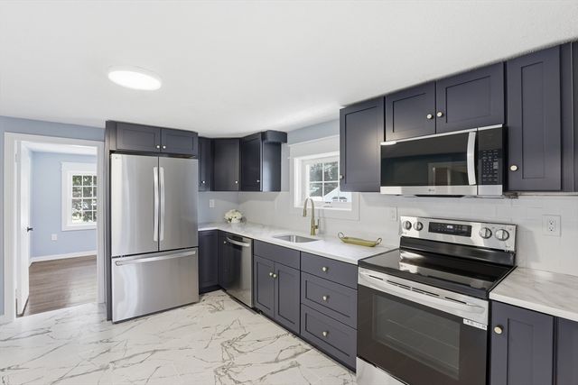 217 West Main St, Northborough, MA 01532
