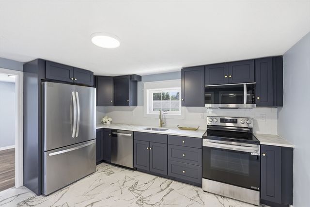 217 West Main St, Northborough, MA 01532