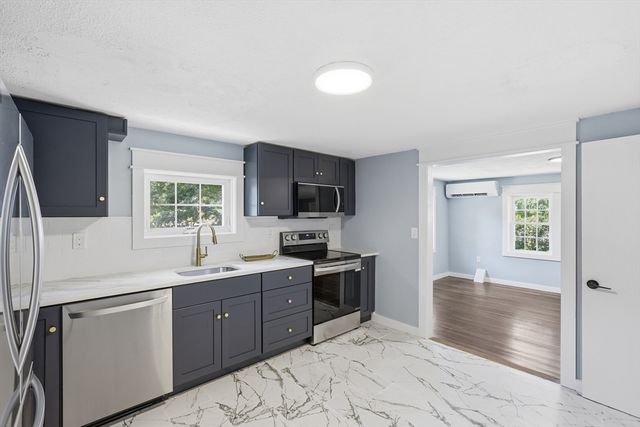 217 West Main St, Northborough, MA 01532