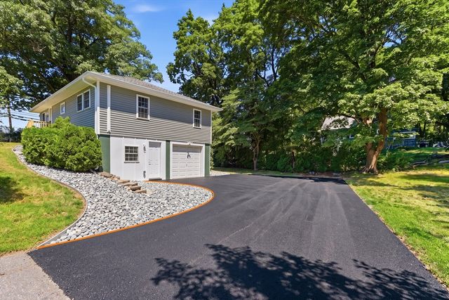 217 West Main St, Northborough, MA 01532