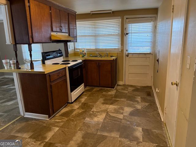 112 Molette Street, Carrollton, GA 30117