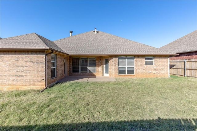 17024 Woodvine Drive, Edmond, OK 73012