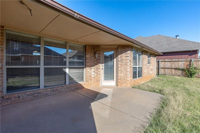 17024 Woodvine Drive, Edmond, OK 73012