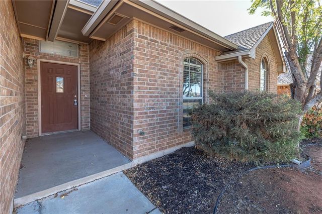 17024 Woodvine Drive, Edmond, OK 73012