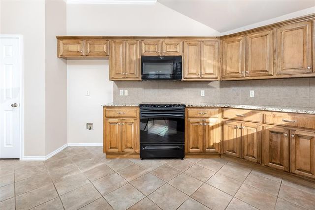 17024 Woodvine Drive, Edmond, OK 73012