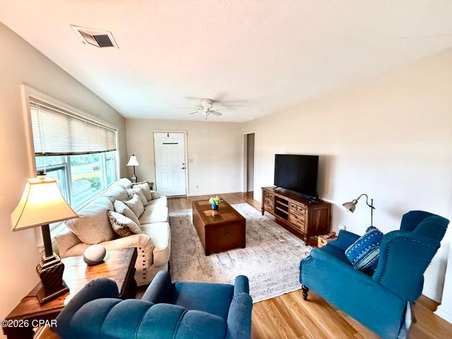 4327 8th Avenue, Marianna, FL 32446