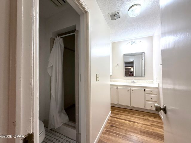 4327 8th Avenue, Marianna, FL 32446