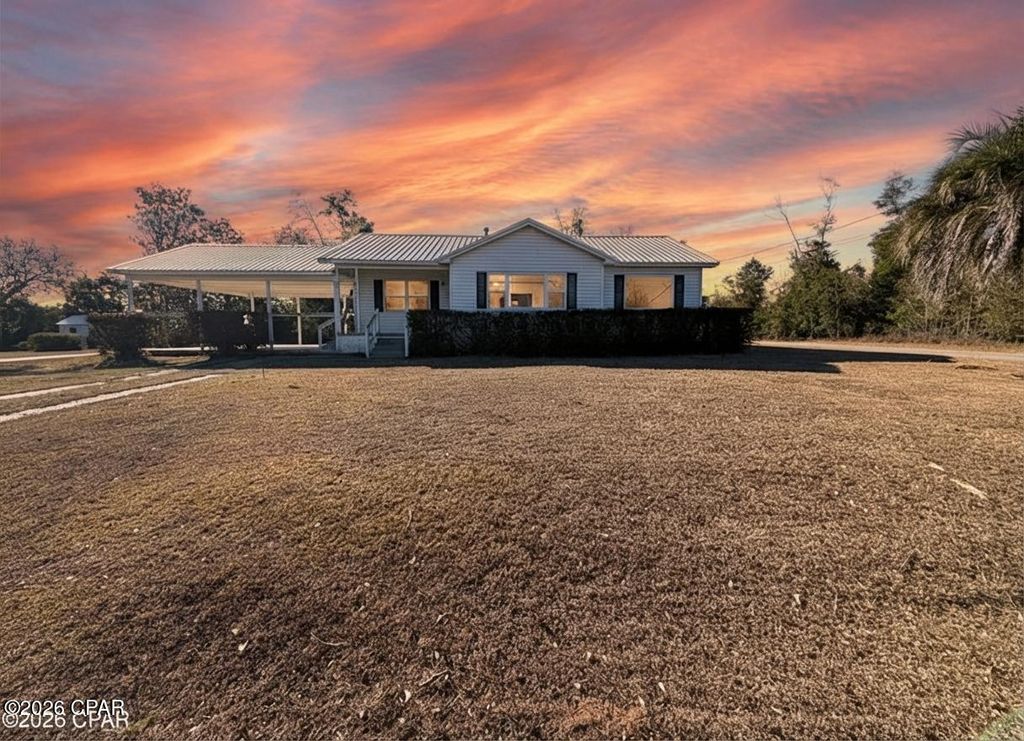 4327 8th Avenue, Marianna, FL 32446