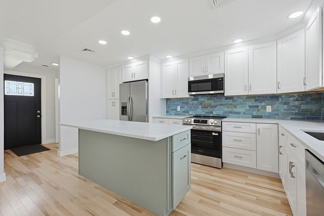 33 Jefferson, East Providence, RI 02915