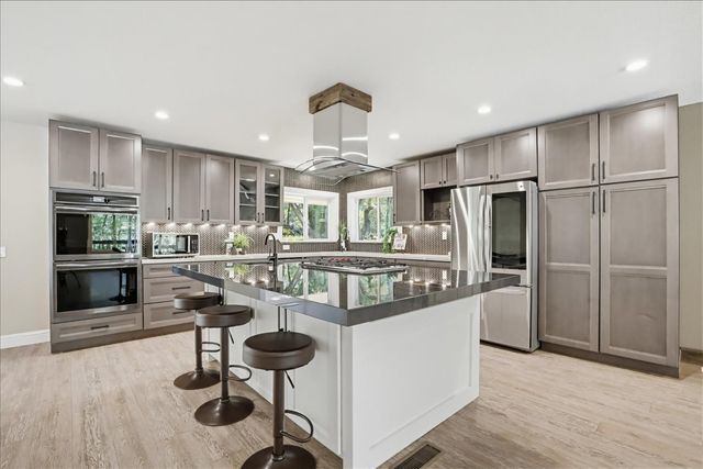 17113 Oscar Dr, Grass Valley, CA 95949