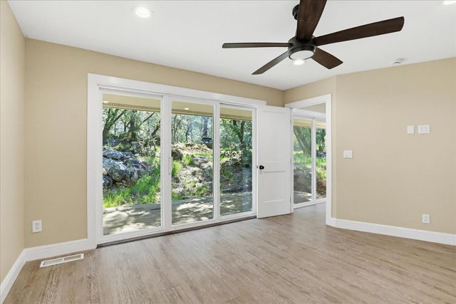17113 Oscar Dr, Grass Valley, CA 95949