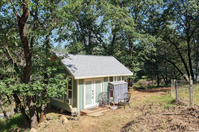 17113 Oscar Dr, Grass Valley, CA 95949