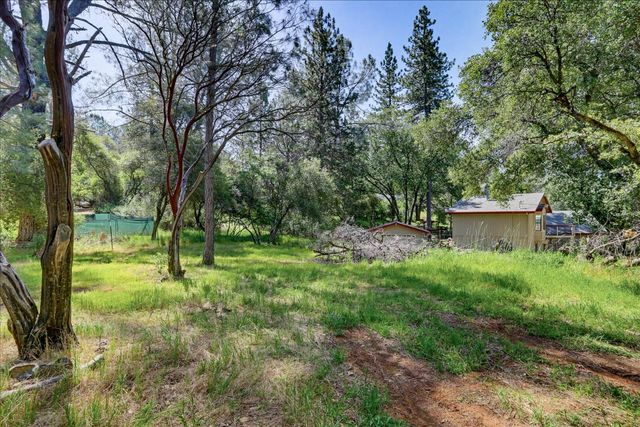 17113 Oscar Dr, Grass Valley, CA 95949