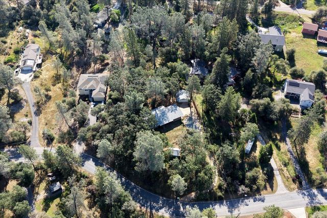 17113 Oscar Dr, Grass Valley, CA 95949