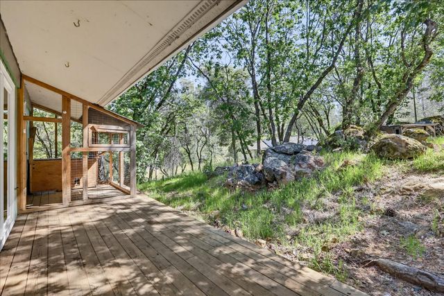 17113 Oscar Dr, Grass Valley, CA 95949