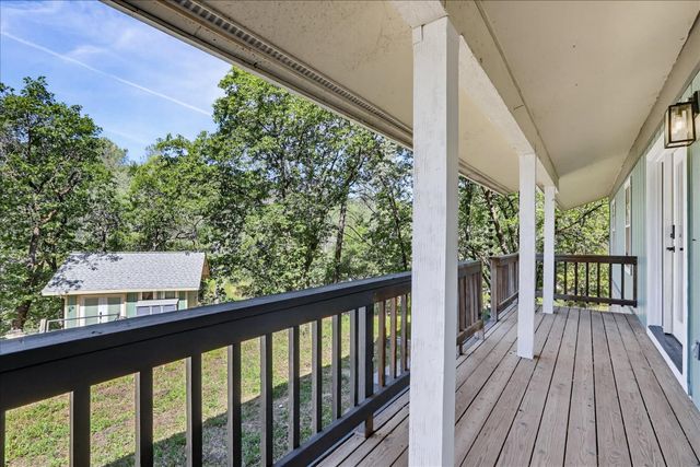 17113 Oscar Dr, Grass Valley, CA 95949