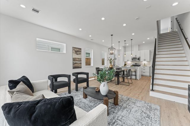 6421 Madrid Street, Houston, TX 77021