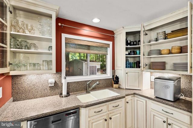 6227 EDS RD, Mineral, VA 23117